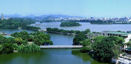 惠州西湖、紅花湖單車、奧地利小鎮、住樂逸溫泉、羅浮山兩日游